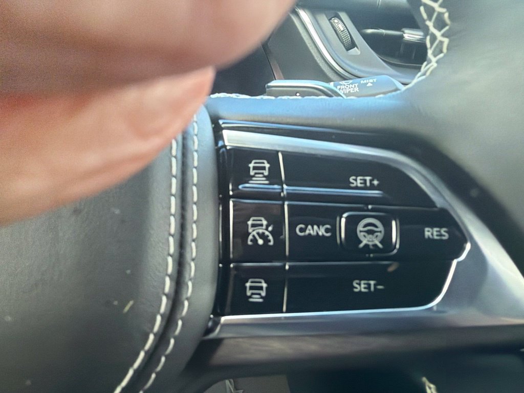 Used 2024 Jeep Grand Cherokee Overland RWD image 32