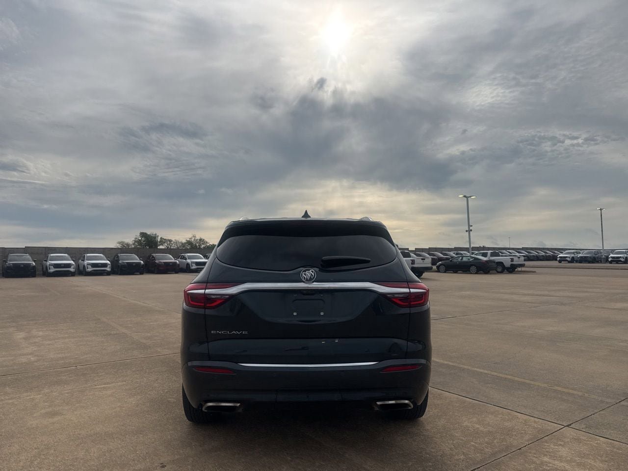 Used 2020 Buick Enclave Avenir w/ Avenir Technology Package FWD image 19