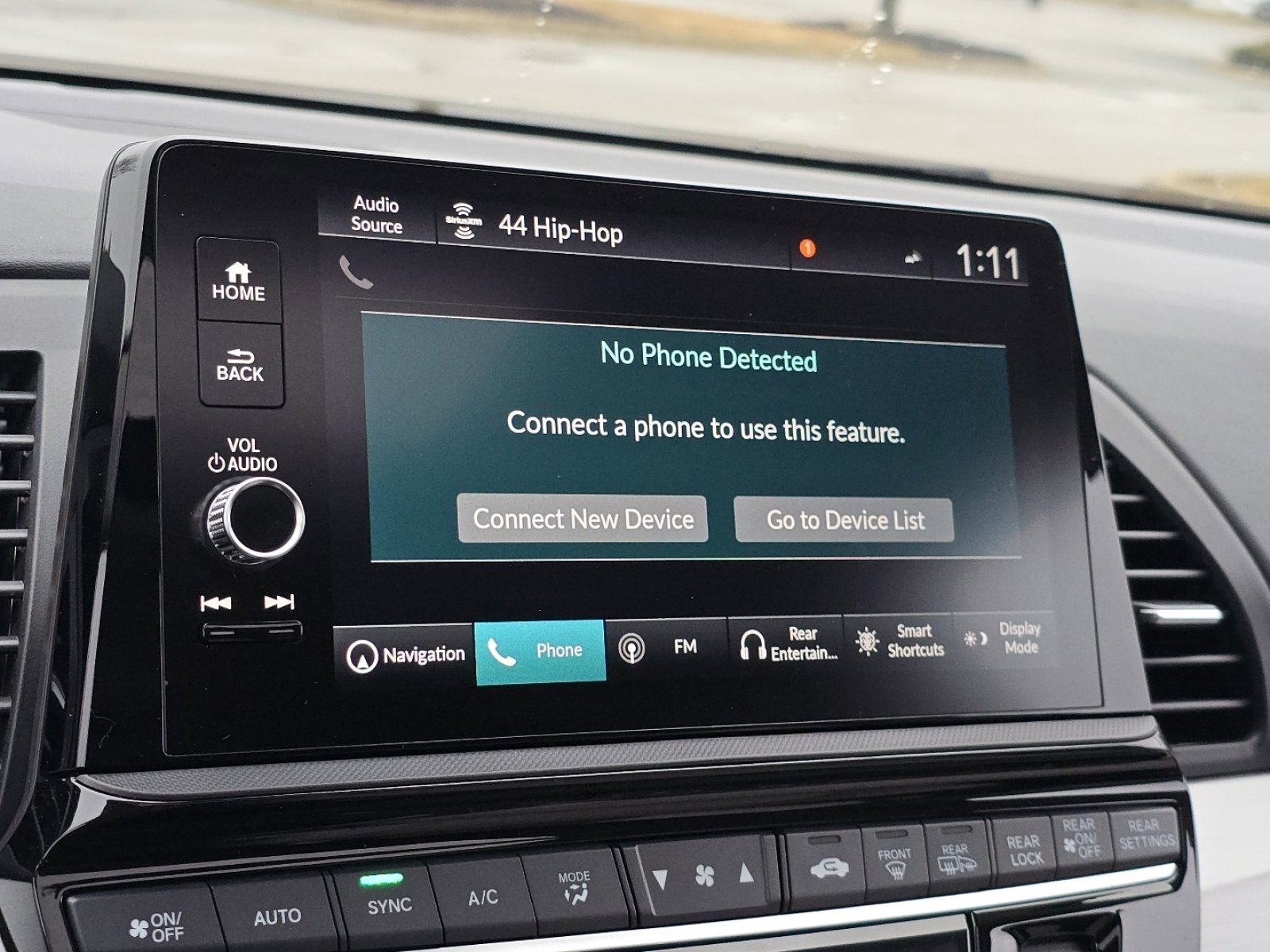 New 2026 Honda Odyssey Touring image 7