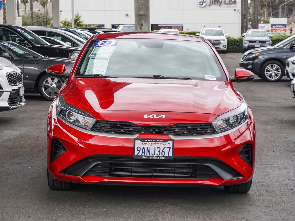 Certified 2022 Kia Forte LXS w/ LXS Technology Package FWD image 2