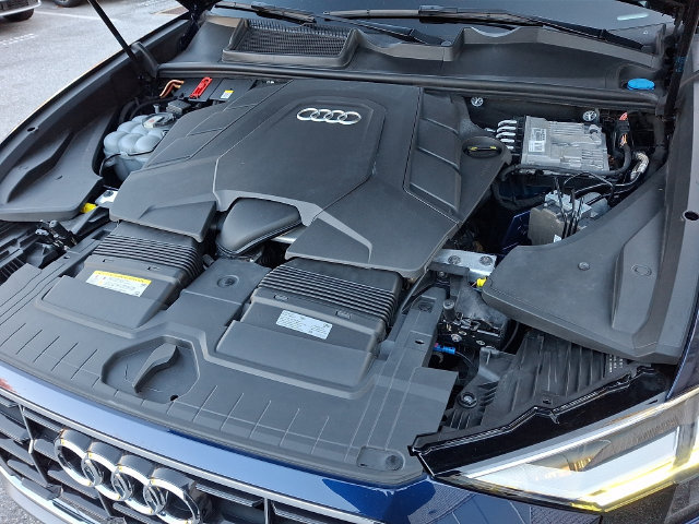 Used 2020 Audi Q8 Premium Plus w/ Premium Plus Package AWD/4WD image 28