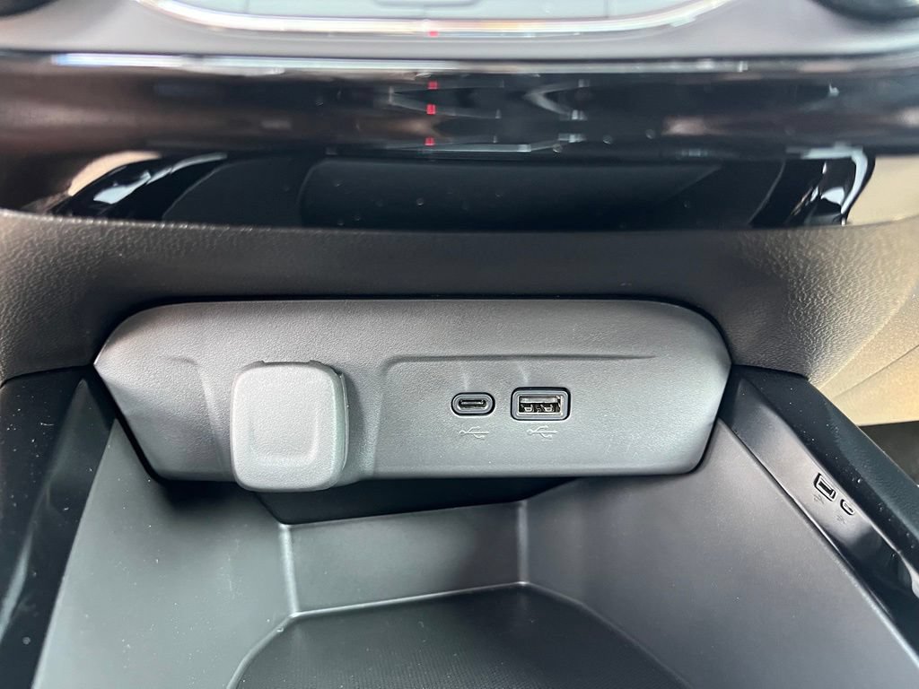 New 2026 Chevrolet Trax ACTIV w/ Driver Confidence Package FWD image 18