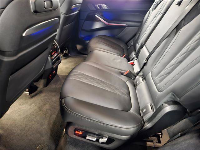 Used 2024 BMW X7 xDrive40i AWD/4WD image 17
