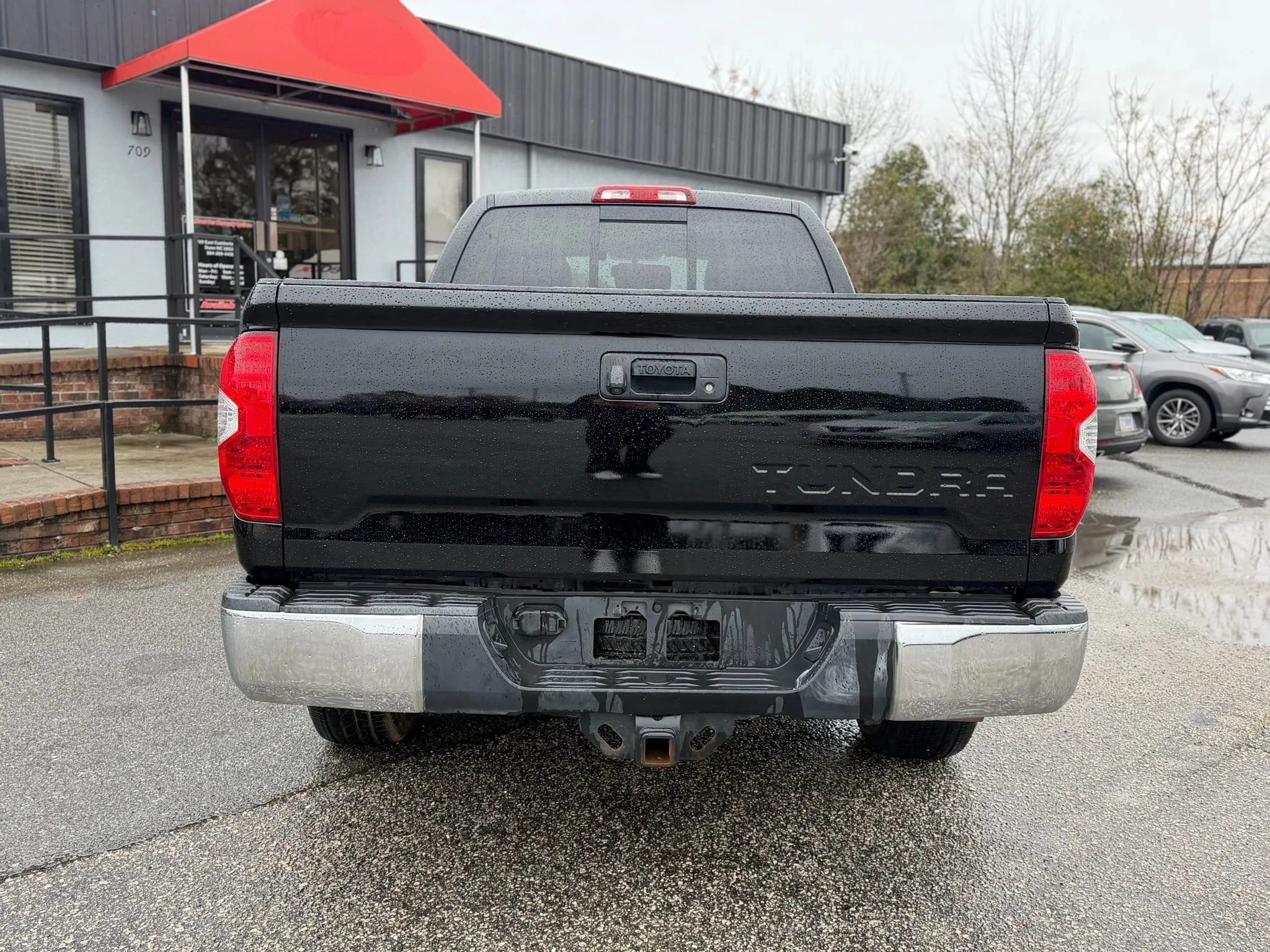 Used 2015 Toyota Tundra SR5 w/ SR5 Upgrade Package image 8