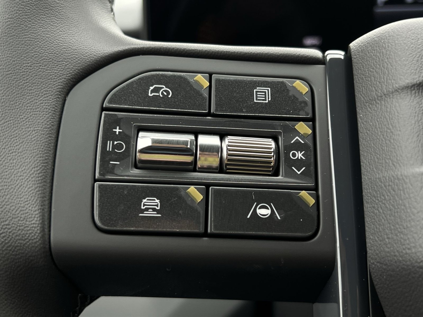 New 2027 Kia Seltos LX FWD image 22