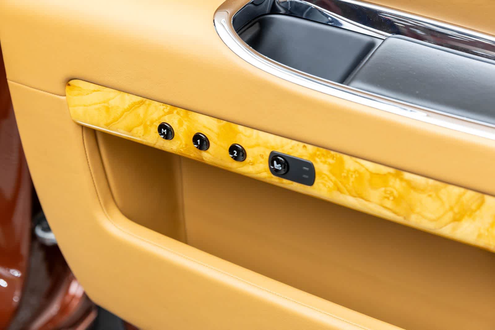 Used 2013 Rolls-Royce Ghost RWD image 65