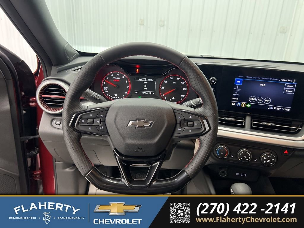 Used 2025 Chevrolet Trax RS w/ Driver Confidence Package image 25