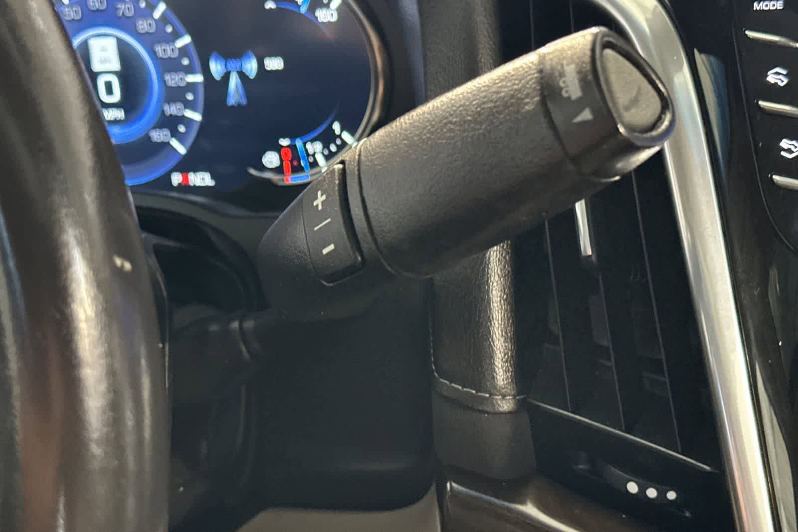 Used 2020 Cadillac Escalade Luxury AWD/4WD image 27