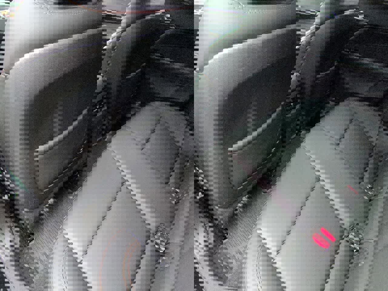 Used 2024 Cadillac CT4 Sport w/ Technology Package image 18