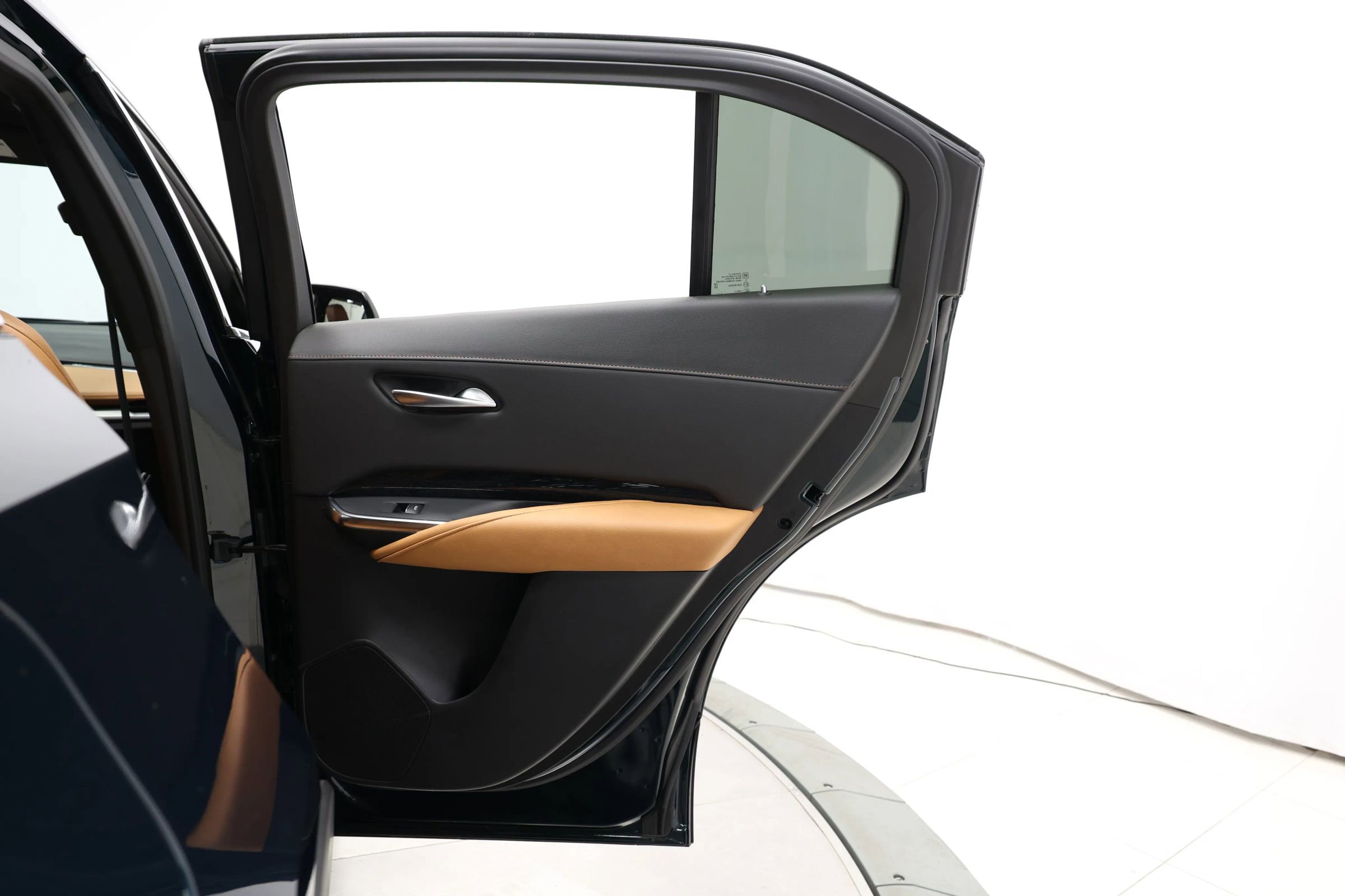 Used 2024 Cadillac XT4 Premium Luxury image 56