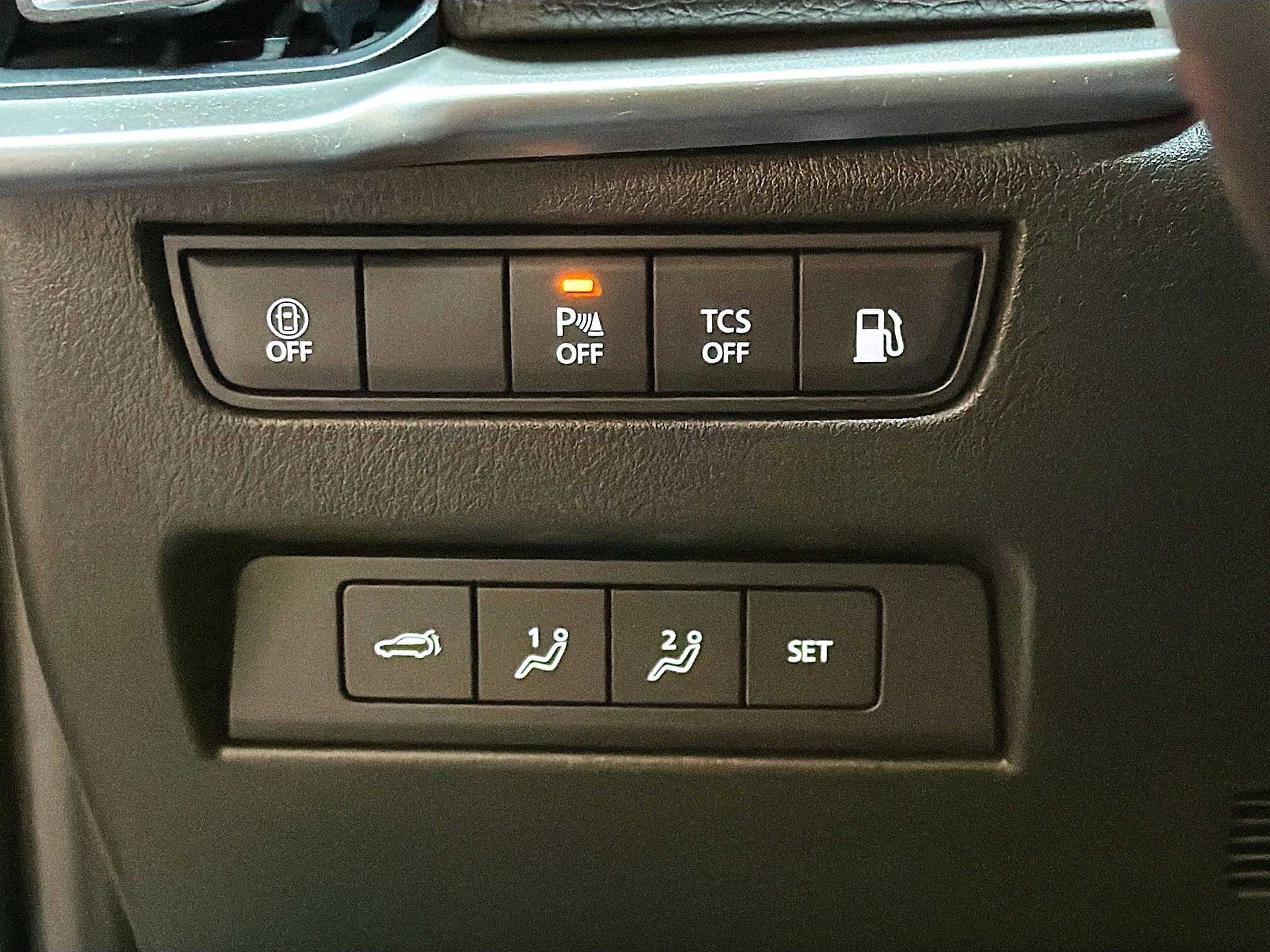 Used 2024 MAZDA CX-90 Plug-In Hybrid w/ Premium Pkg image 17