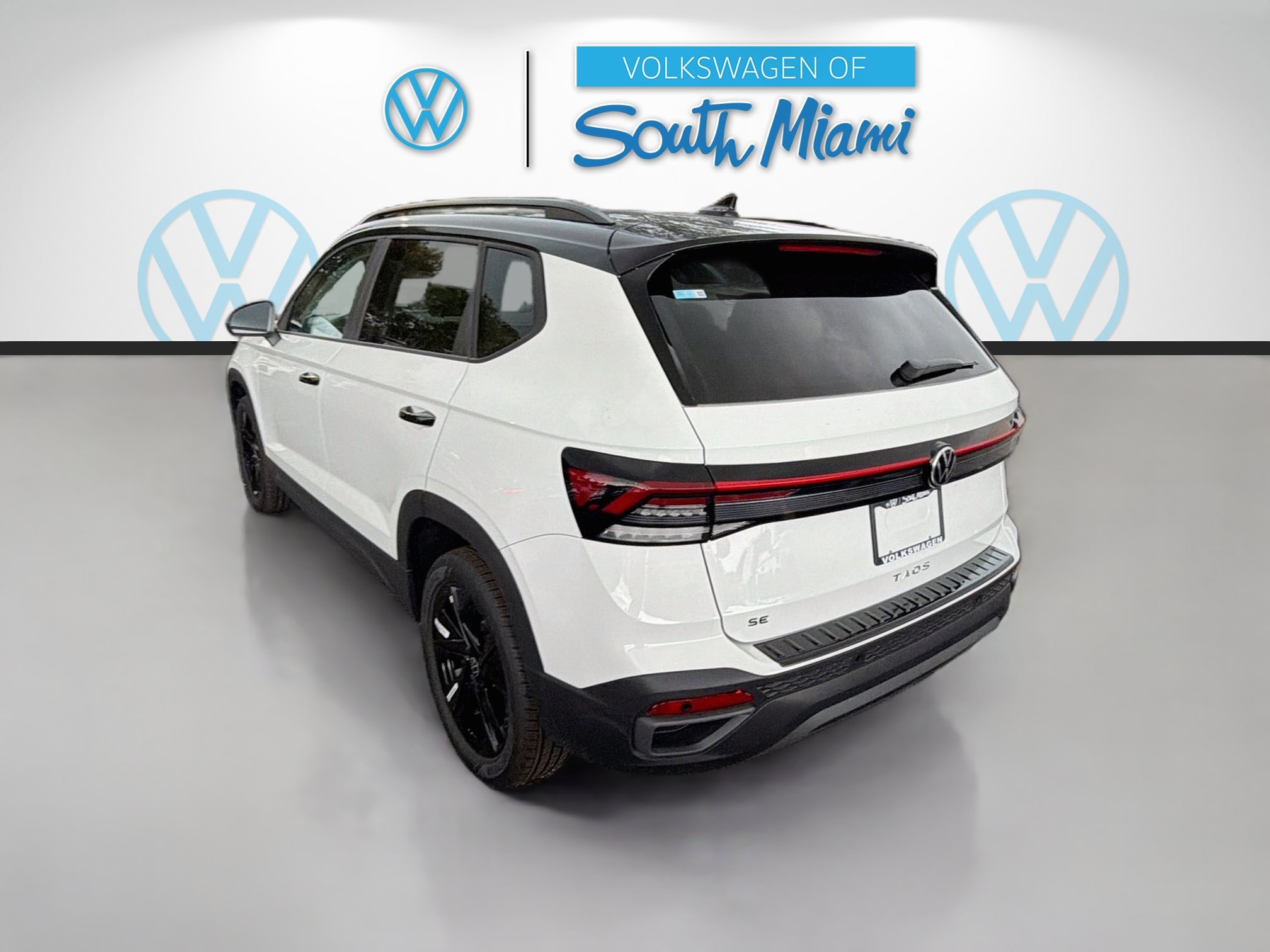 New 2026 Volkswagen Taos SE FWD image 5