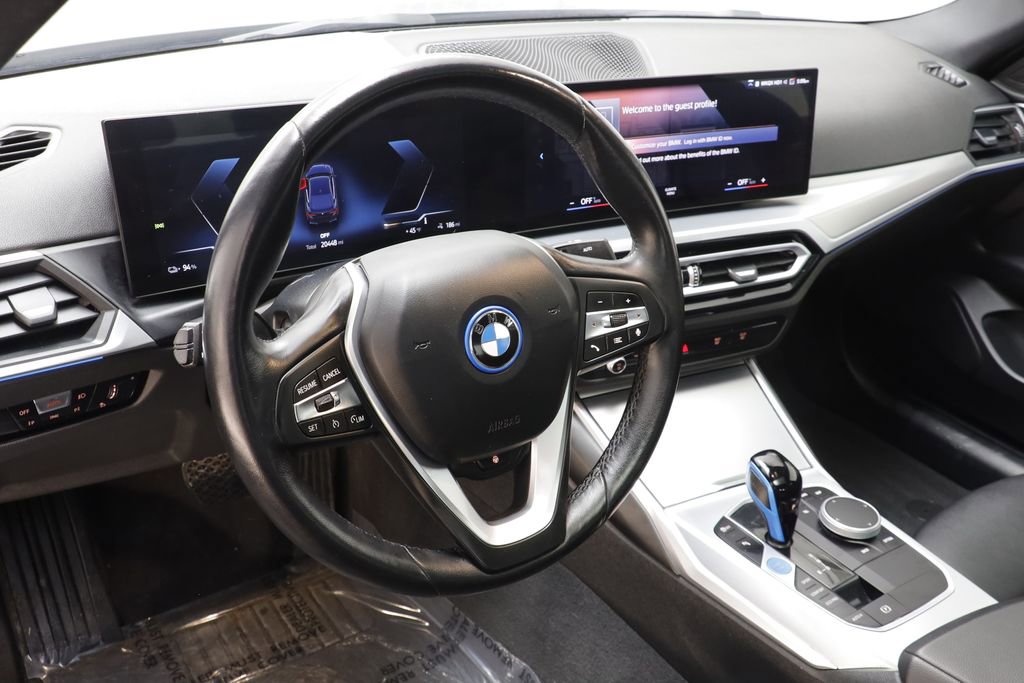 Certified 2023 BMW i4 eDrive35 w/ Premium Package image 7