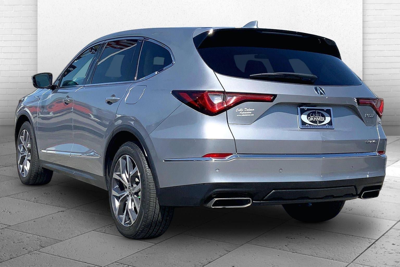 Used 2022 Acura MDX SH-AWD w/ Technology Package image 10