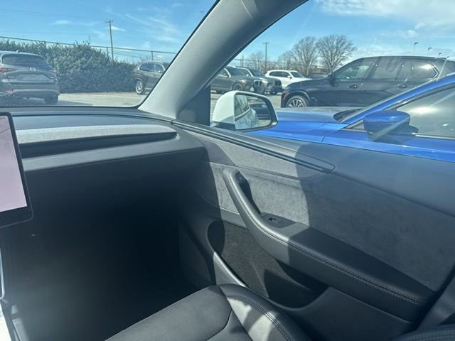 Used 2026 Tesla Model Y Long Range image 18