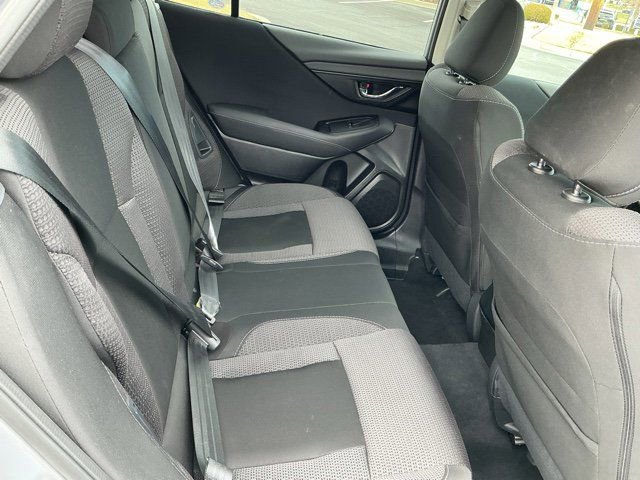 Used 2025 Subaru Outback Premium AWD/4WD image 19