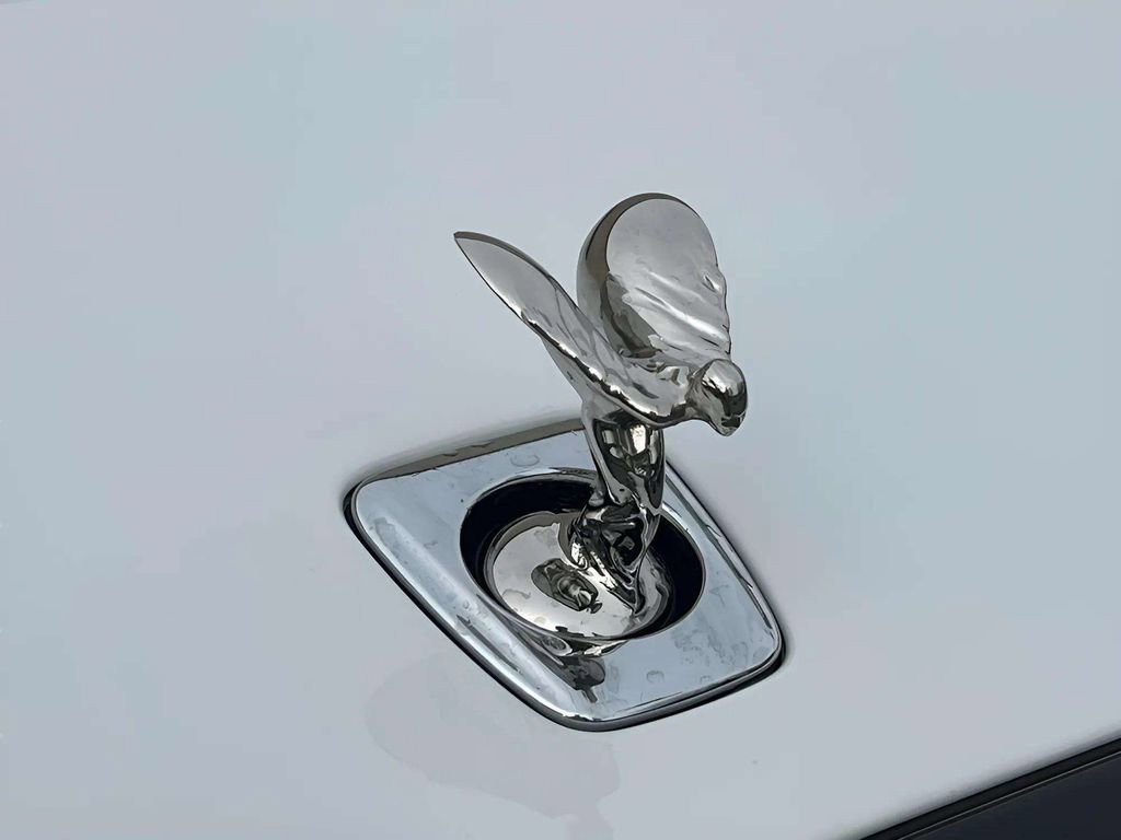 Used 2024 Rolls-Royce Spectre w/ Spectre Launch Package image 10