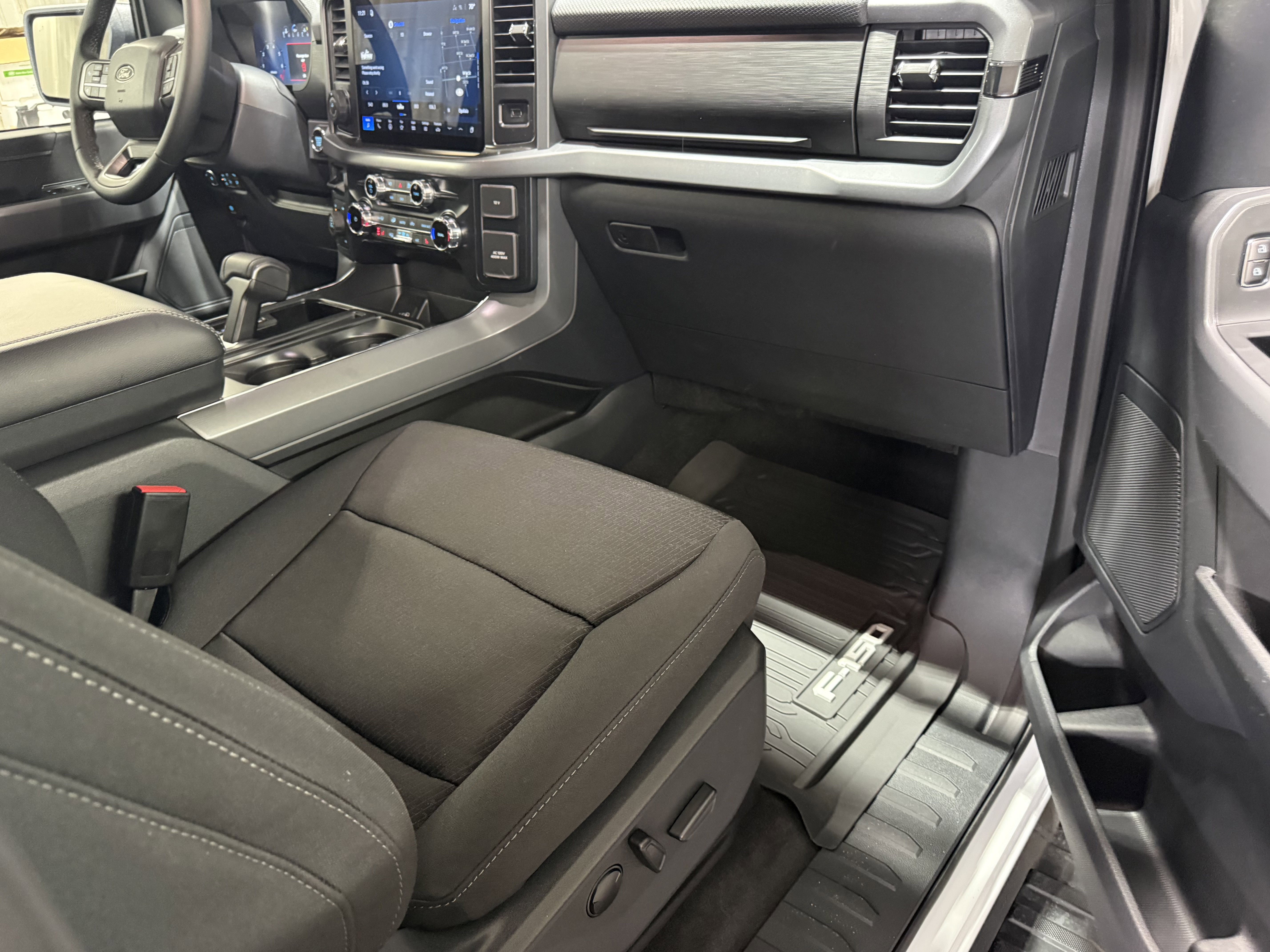 New 2026 Ford F150 XLT image 25