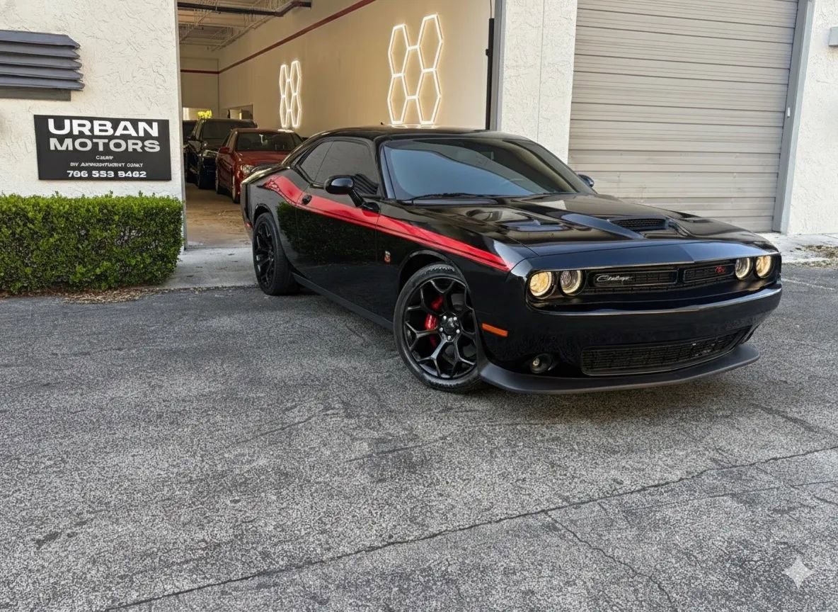 Used 2022 Dodge Challenger R/T Scat Pack image 1
