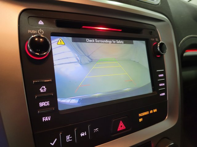Used 2015 GMC Acadia SLE image 6