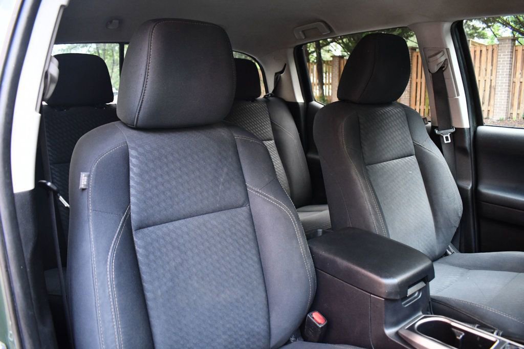 Used 2021 Toyota Tacoma SR5 w/ Trail Edition image 35