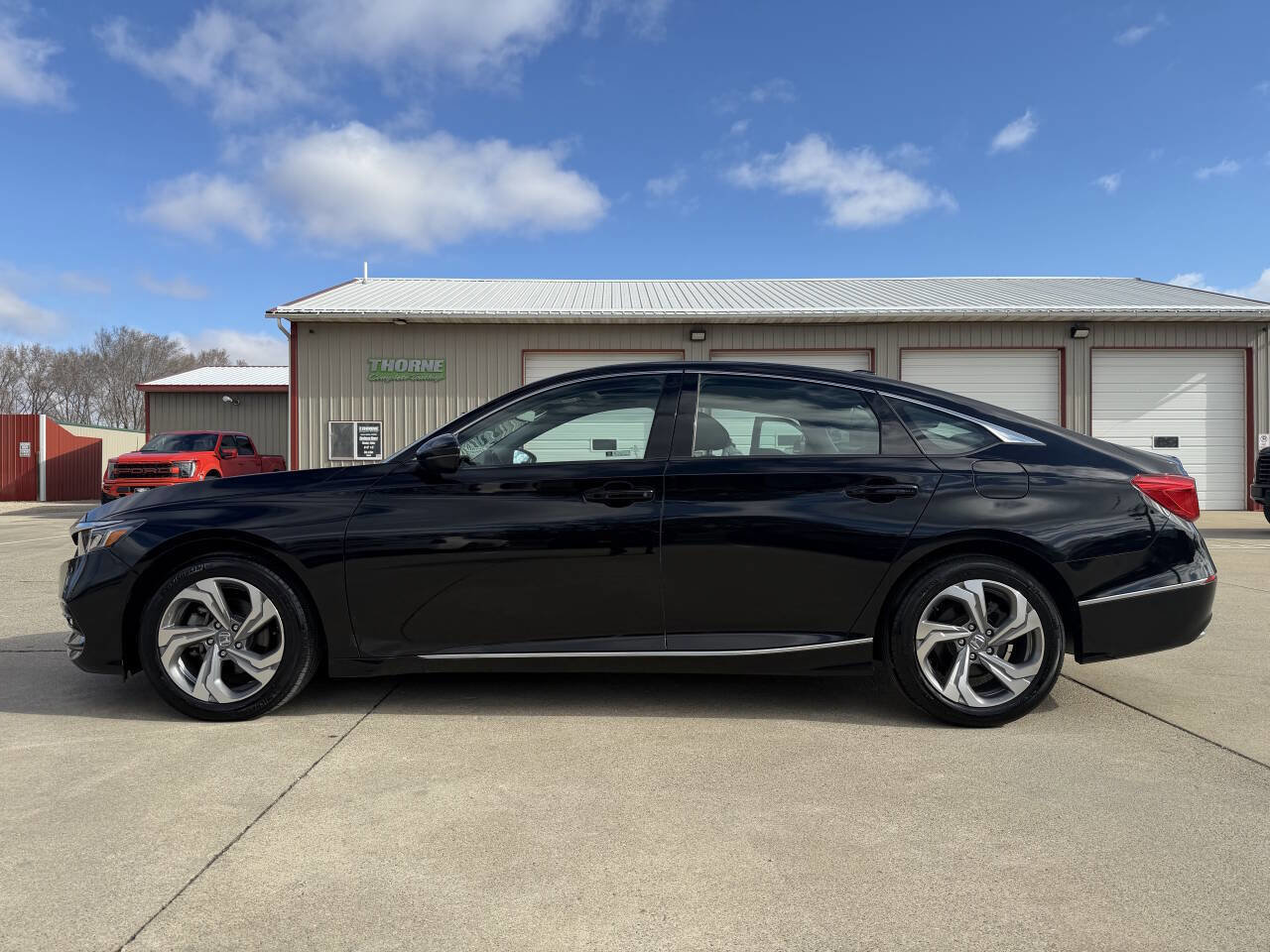 Used 2019 Honda Accord EX-L image 2