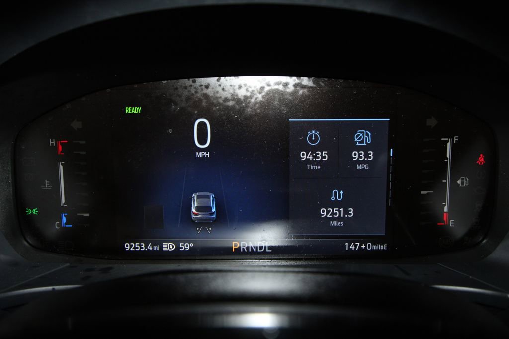 Used 2025 Ford Escape SE image 9