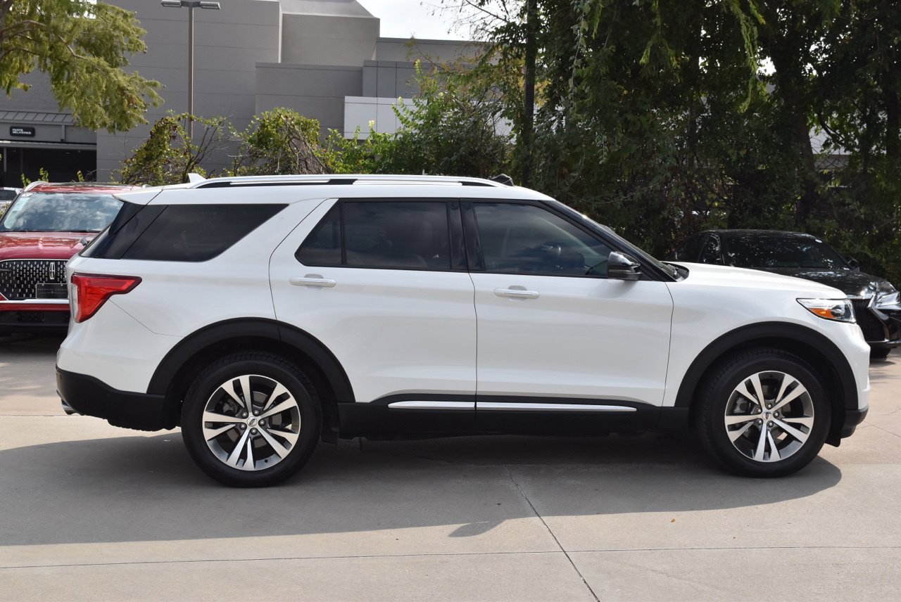 Used 2020 Ford Explorer Platinum w/ Premium Technology Package AWD/4WD image 6