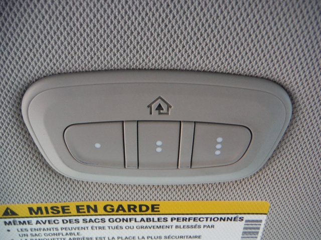 Used 2021 Chrysler Pacifica Touring-L w/ Uconnect Theater Family Group FWD image 36