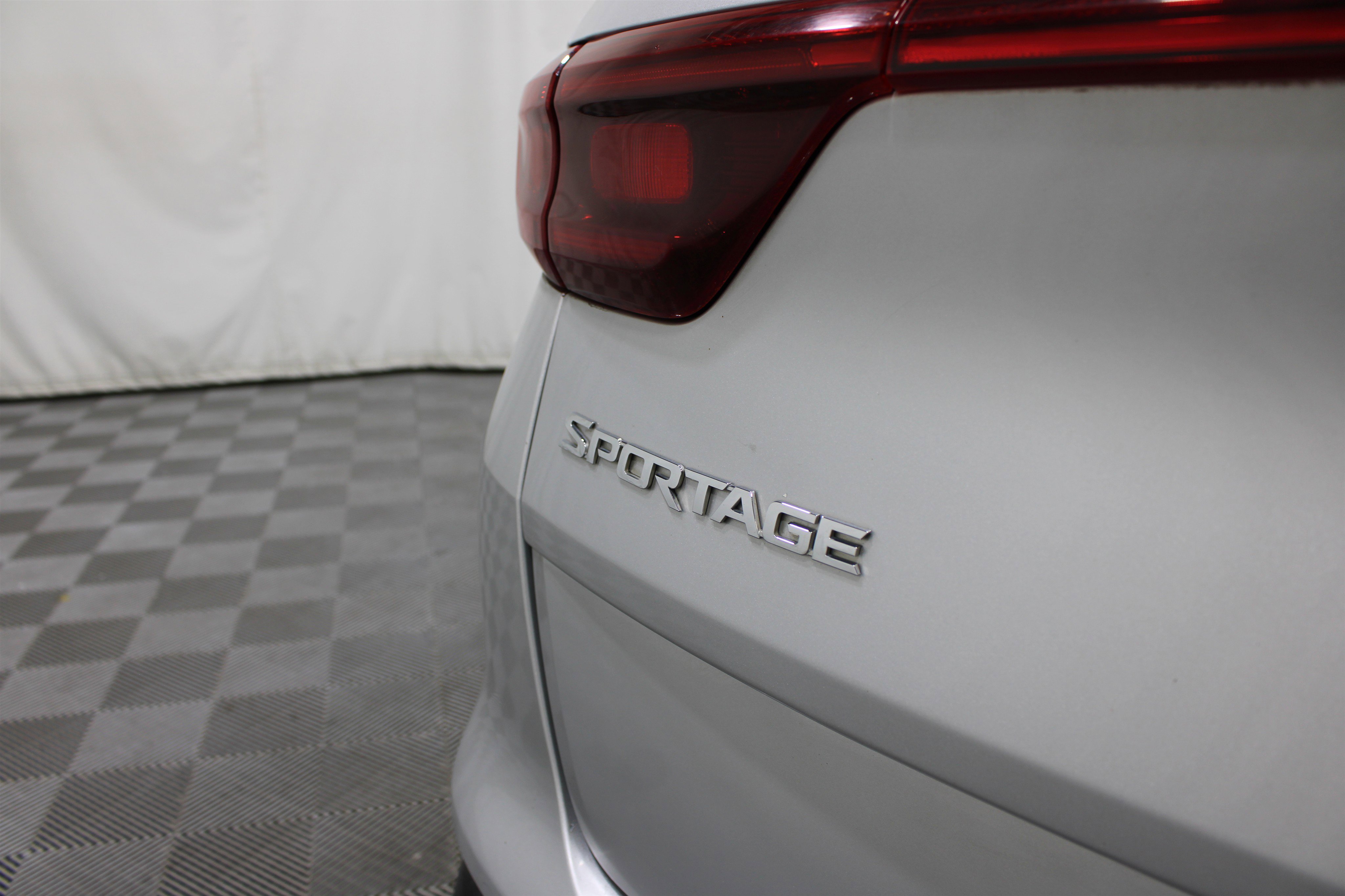 Used 2021 Kia Sportage EX w/ EX Technology Package FWD image 29