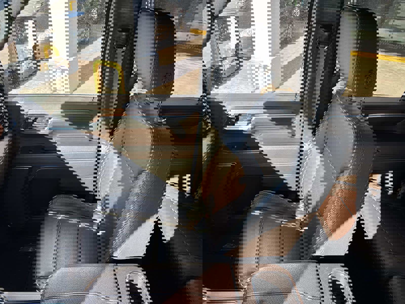 Used 2024 GMC Sierra 2500 Denali w/ Denali Reserve Package image 31