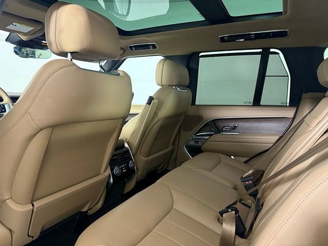 Certified 2023 Land Rover Range Rover SE image 21