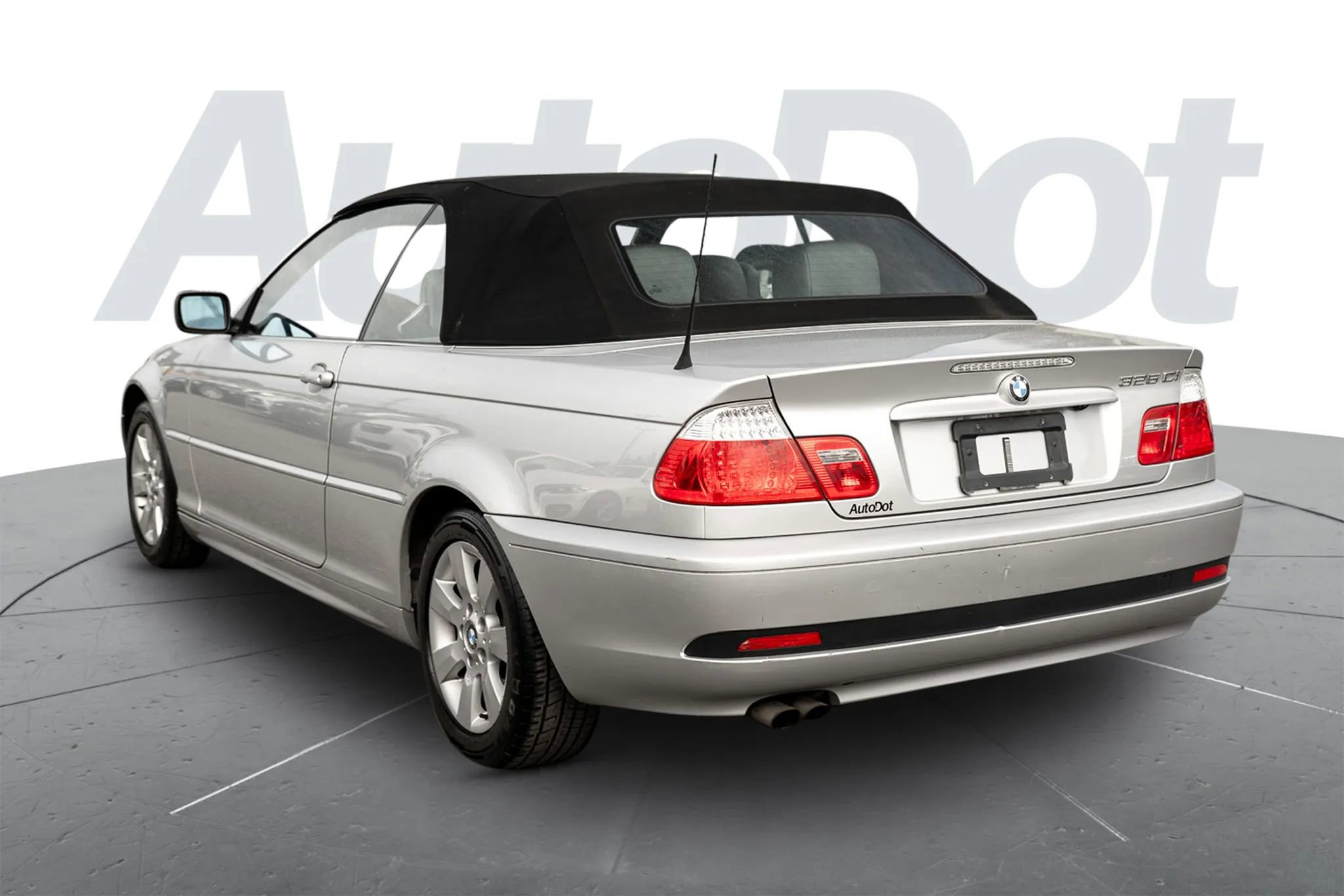 Used 2005 BMW 325Ci Convertible RWD image 3