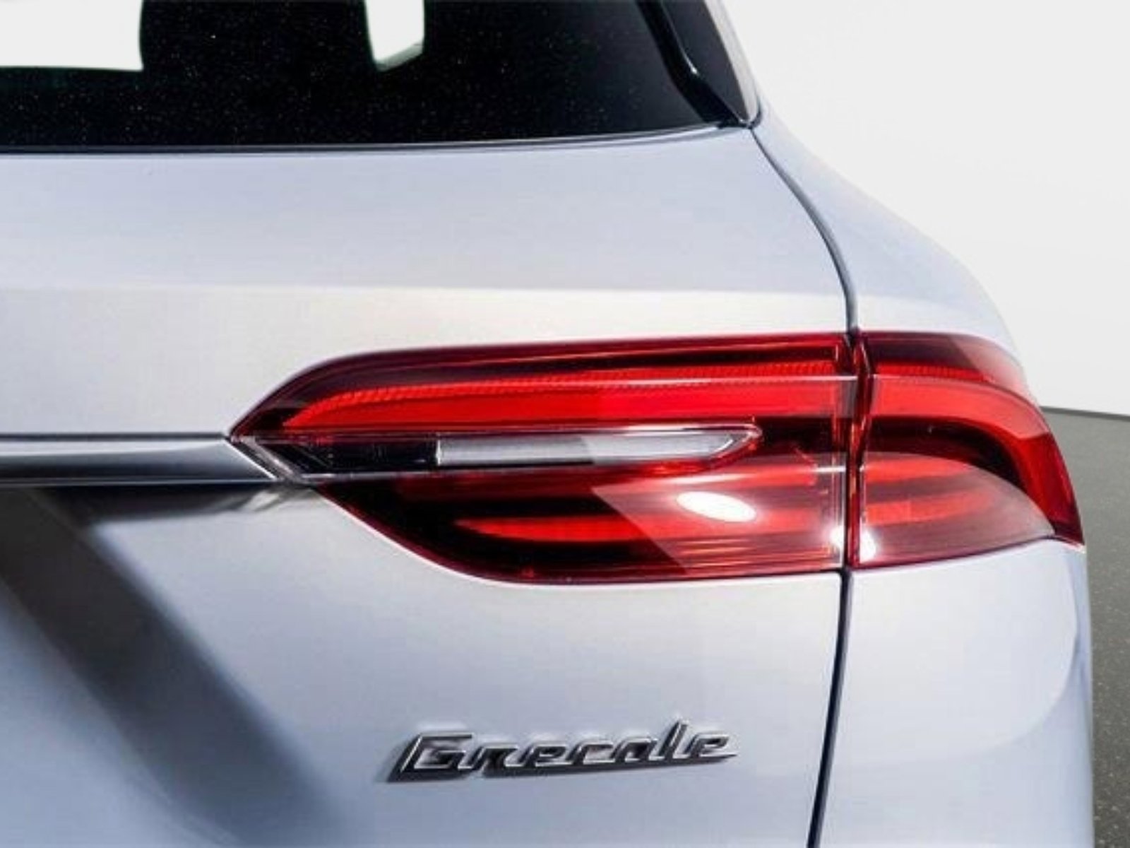 Used 2024 Maserati Grecale GT image 24