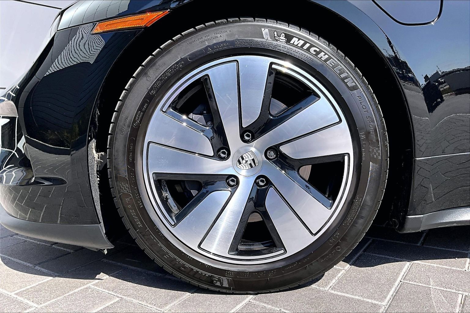 Used 2025 Porsche Taycan RWD image 9