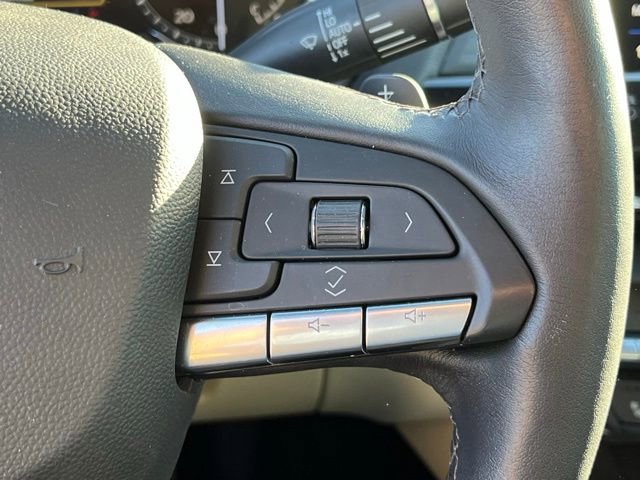 Used 2025 Cadillac CT4 Premium Luxury RWD image 12