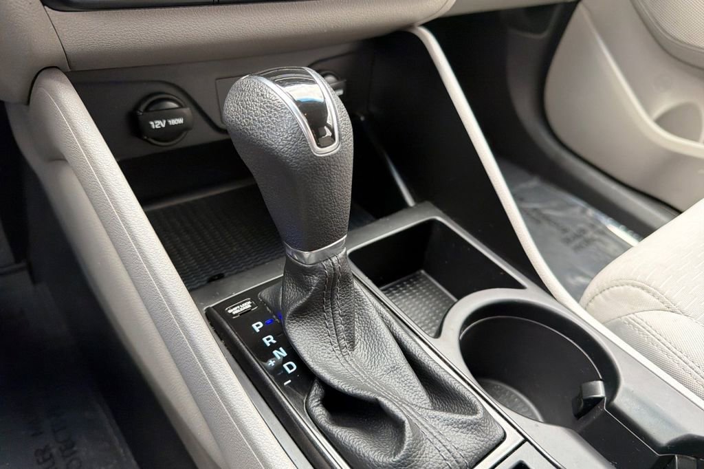 Used 2019 Hyundai Tucson SE image 18