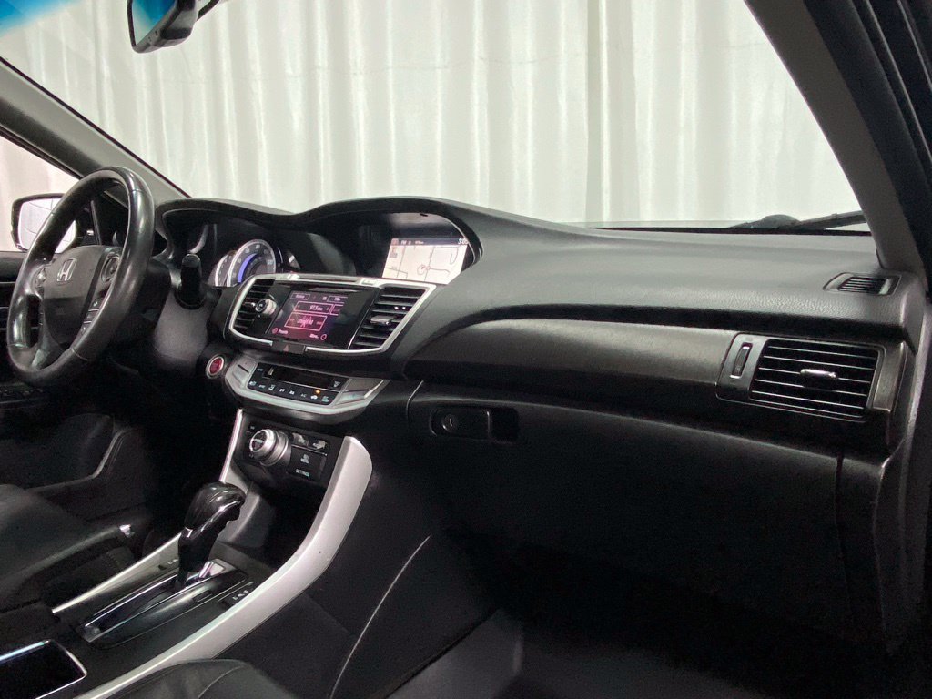 Used 2015 Honda Accord Touring image 31