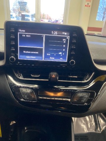 Used 2020 Toyota C-HR LE image 27