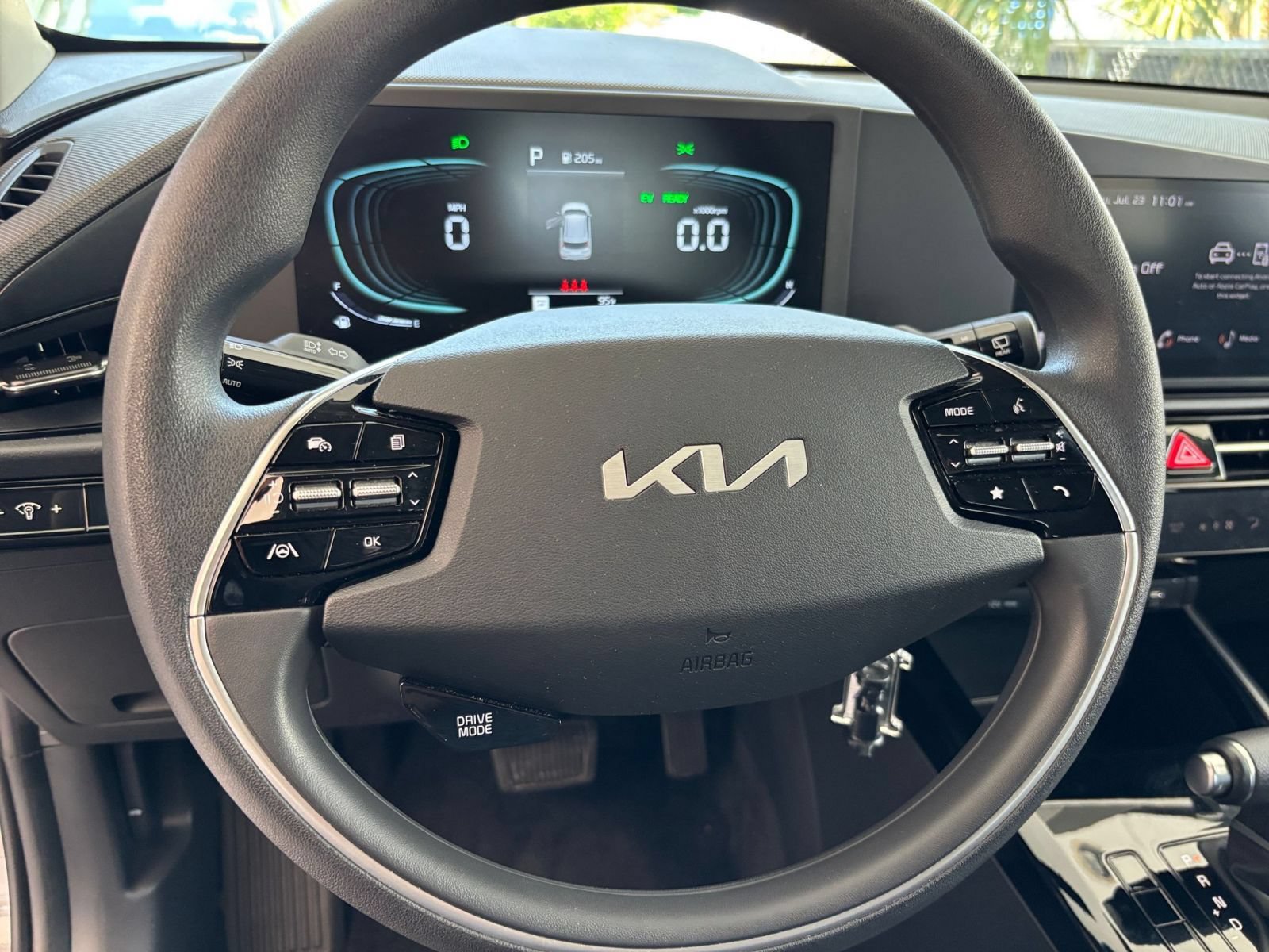 Used 2026 Kia Niro LX FWD image 28