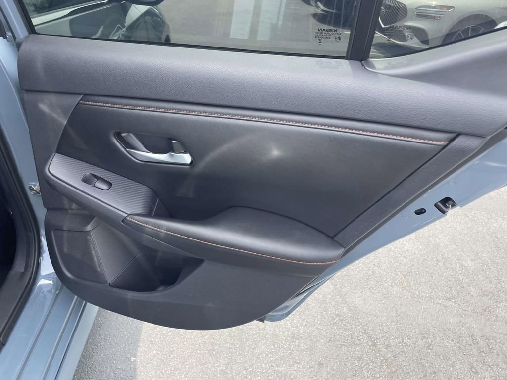 Used 2024 Nissan Sentra SR w/ SR Premium Package image 21