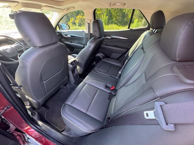 Used 2021 Buick Envision Essence w/ Sport Touring Package AWD/4WD image 18