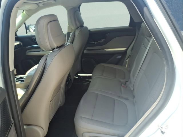 Used 2020 Lincoln Corsair AWD w/ Premium Package image 8