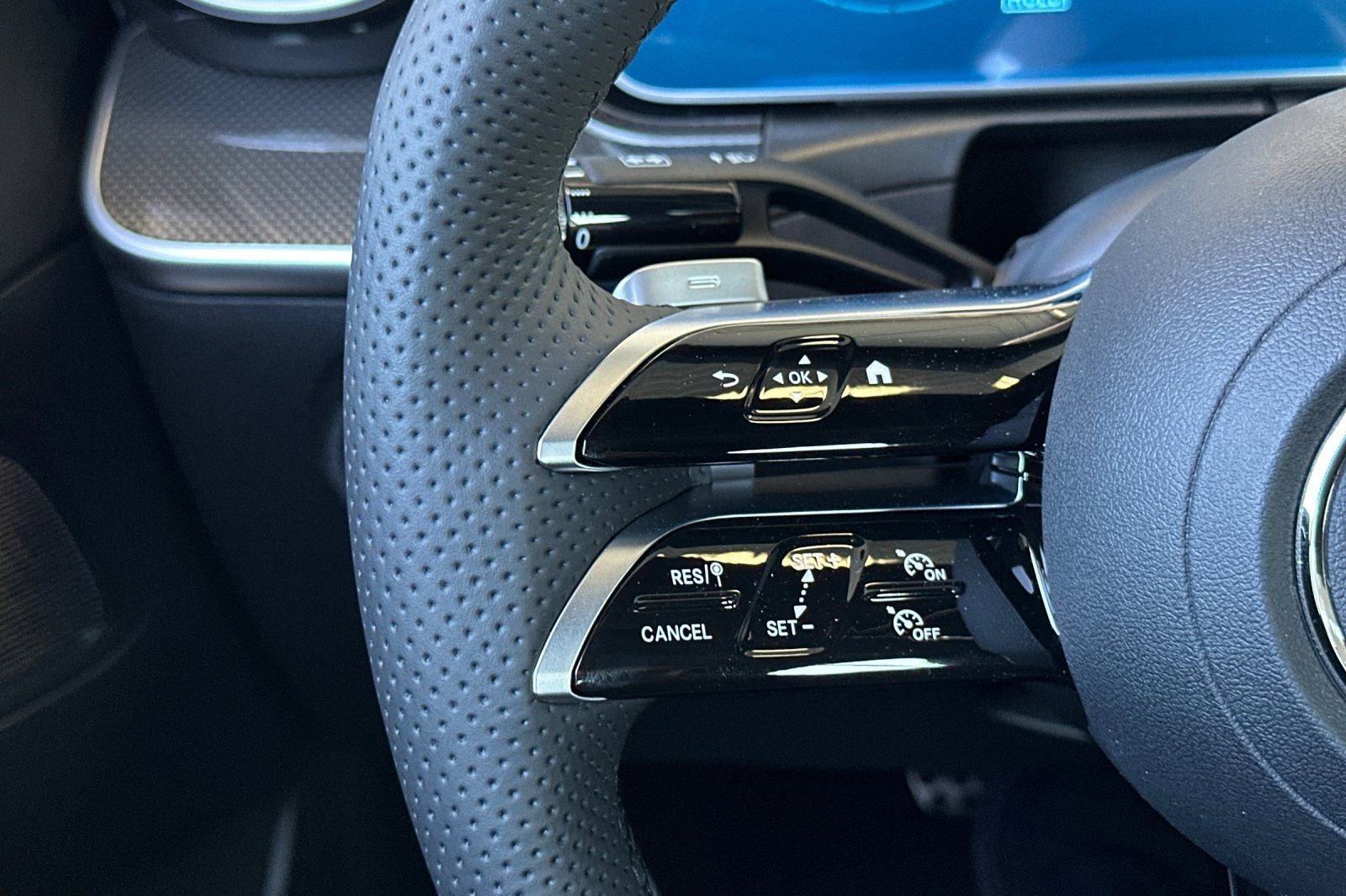 New 2025 Mercedes-Benz C 300 4MATIC Sedan image 26