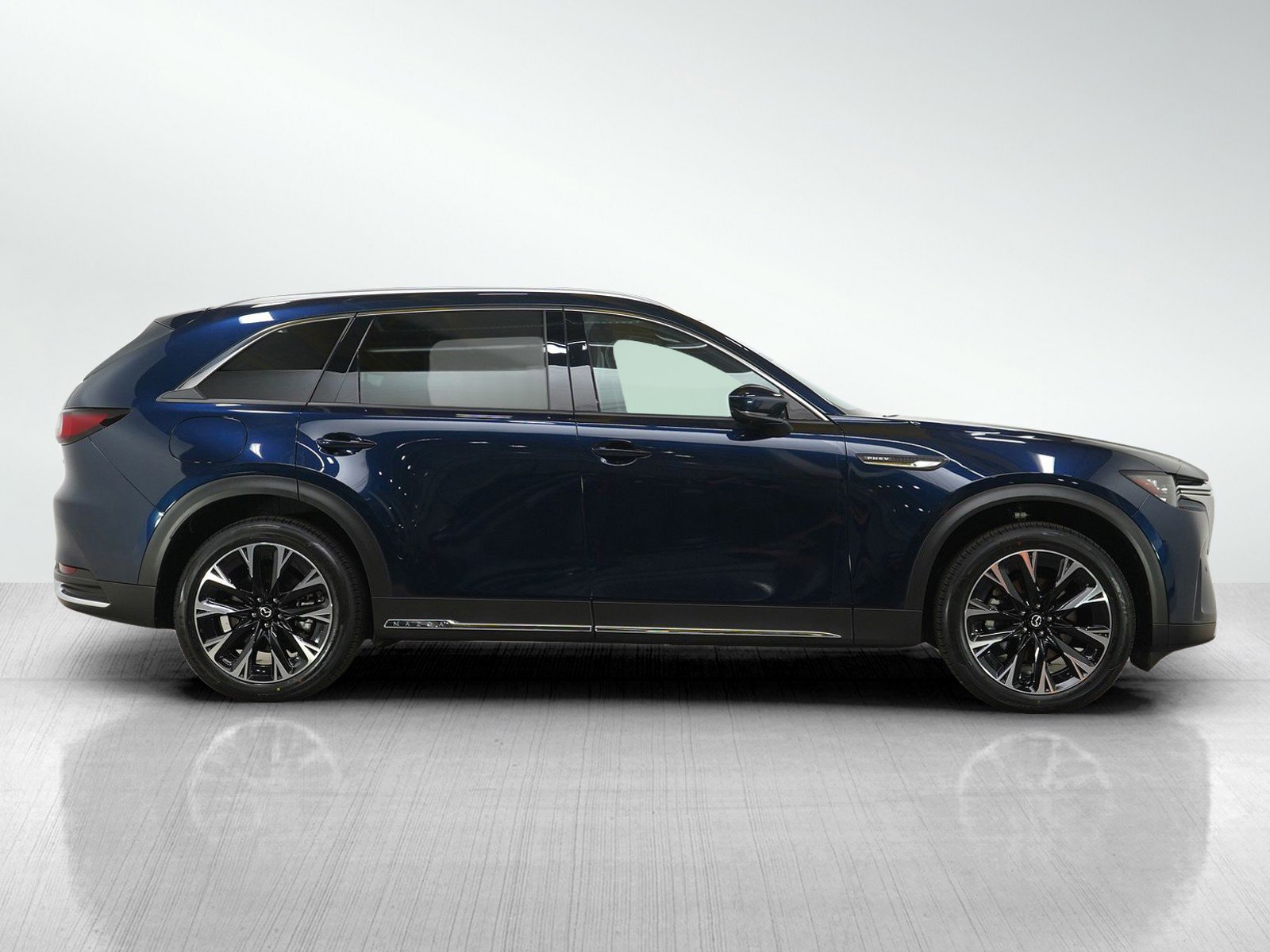 Certified 2024 MAZDA CX-90 Plug-In Hybrid w/ Premium Plus AWD/4WD image 6
