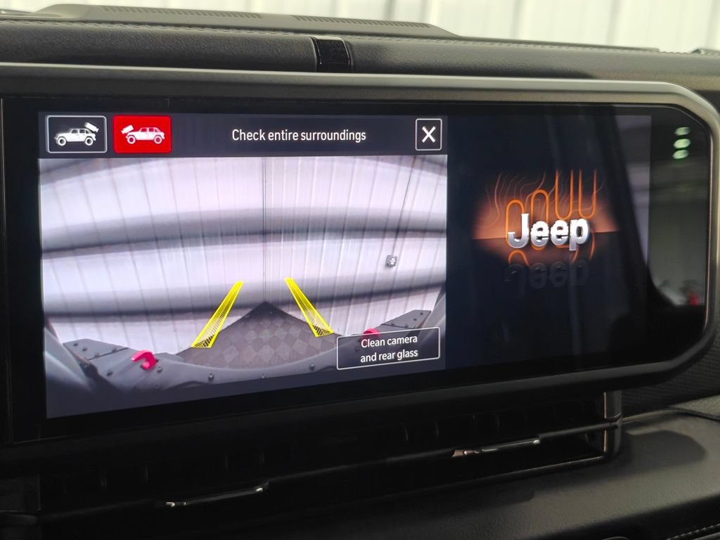 Used 2026 Jeep Wrangler Unlimited Rubicon AWD/4WD image 8