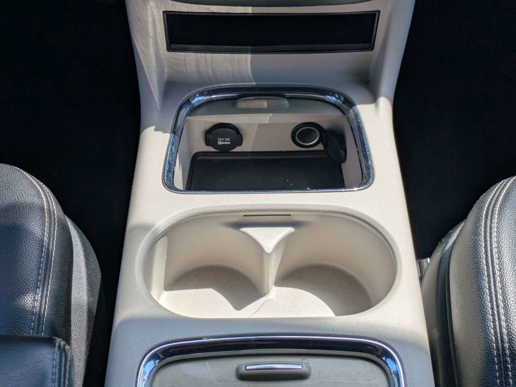 Used 2019 Dodge Grand Caravan SXT image 19