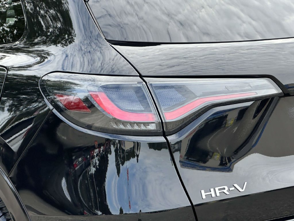 Certified 2024 Honda HR-V EX-L image 8