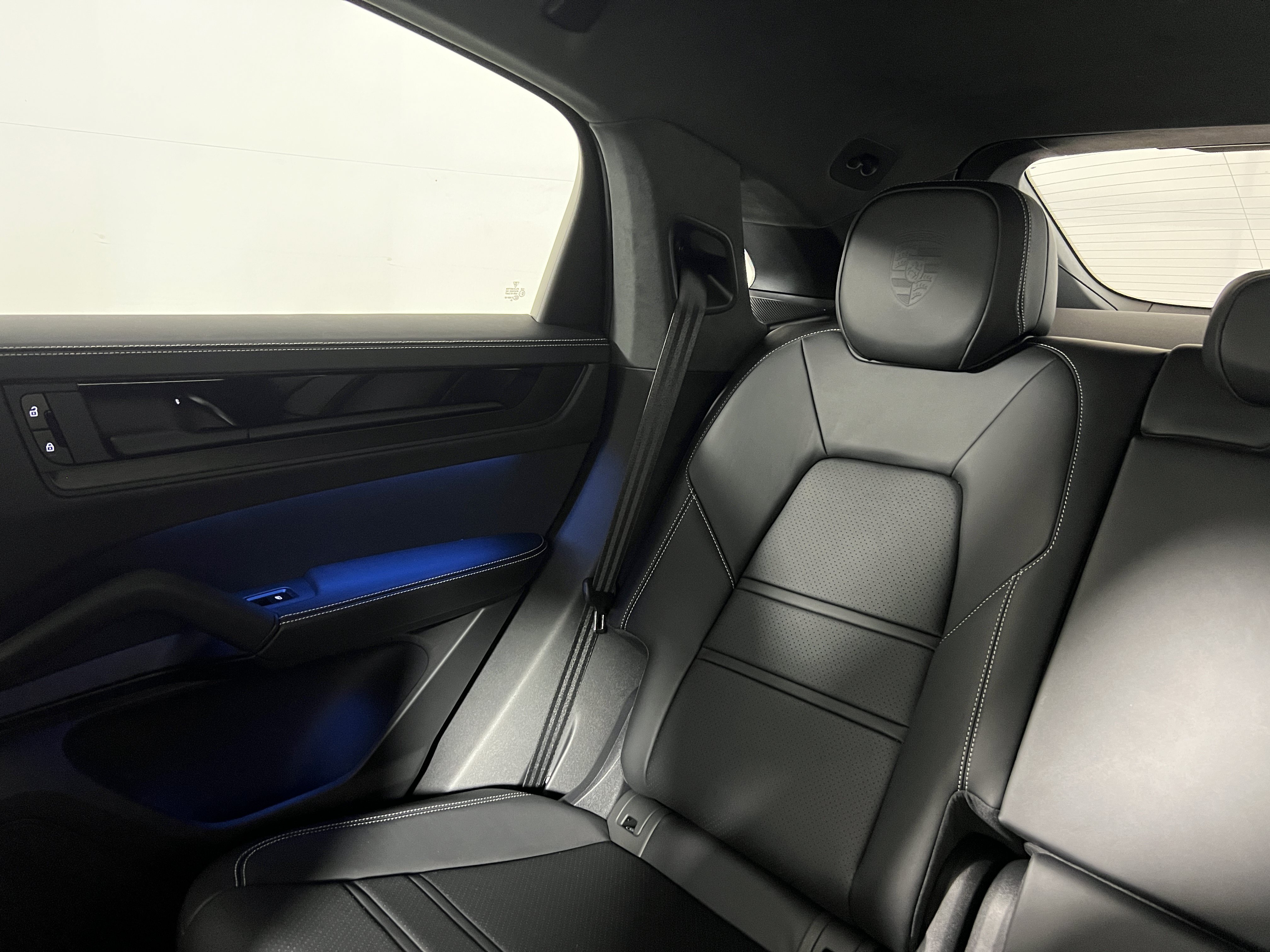 Certified 2026 Porsche Cayenne GTS AWD/4WD image 15