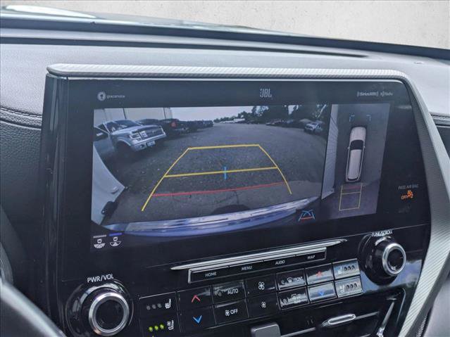 Used 2022 Toyota Highlander Platinum AWD/4WD image 19